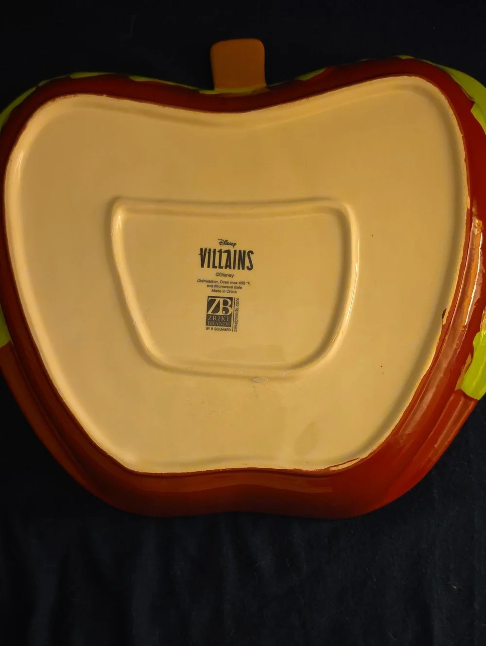 Disney Villains Poison Apple Baking Dish Brand New